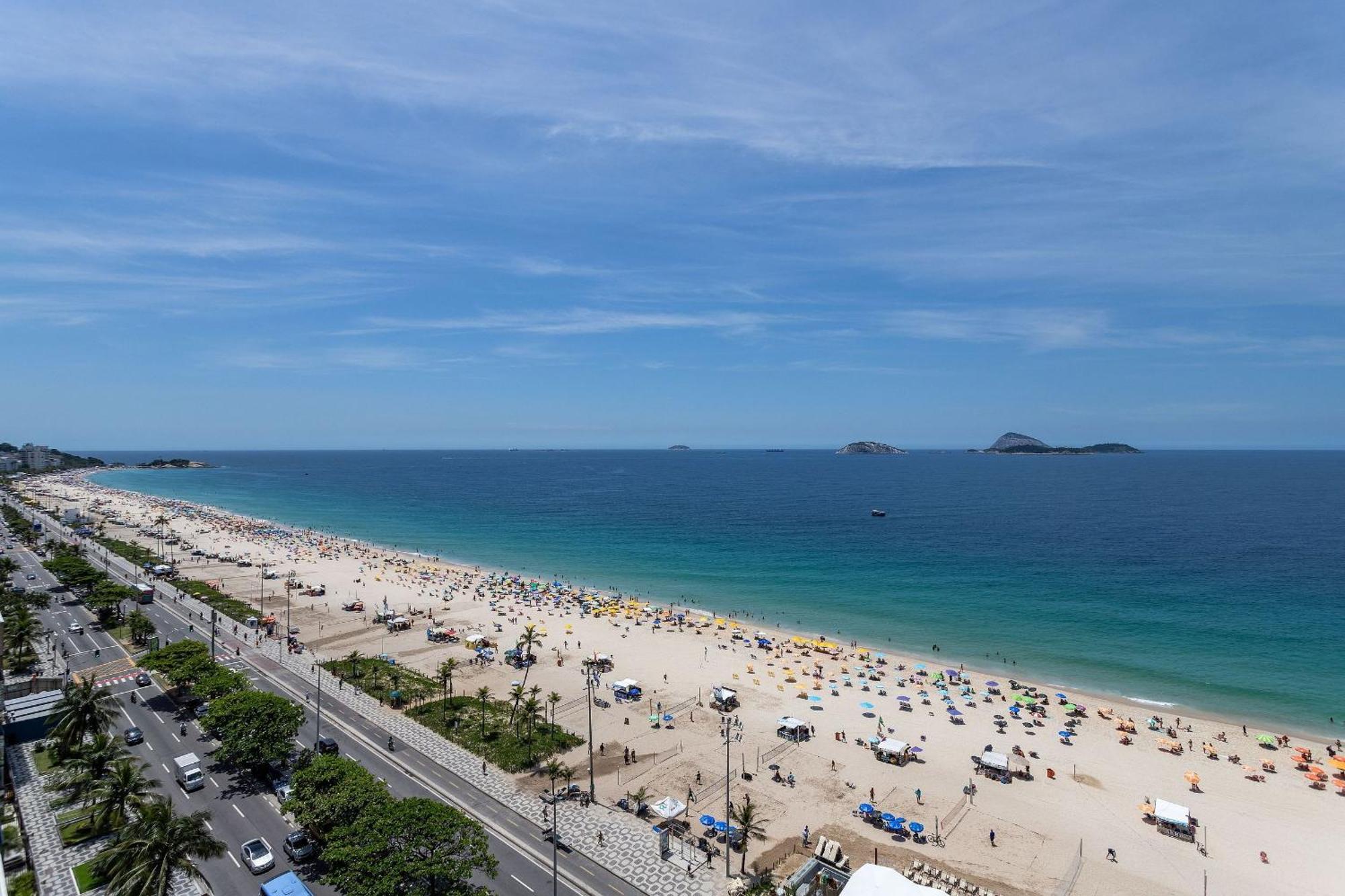 Vista Lateral, Edificio Frente A Praia Rio de Janeiro Exterior foto